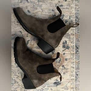 Blundstone healed Chelsea boots rustic brown size 9